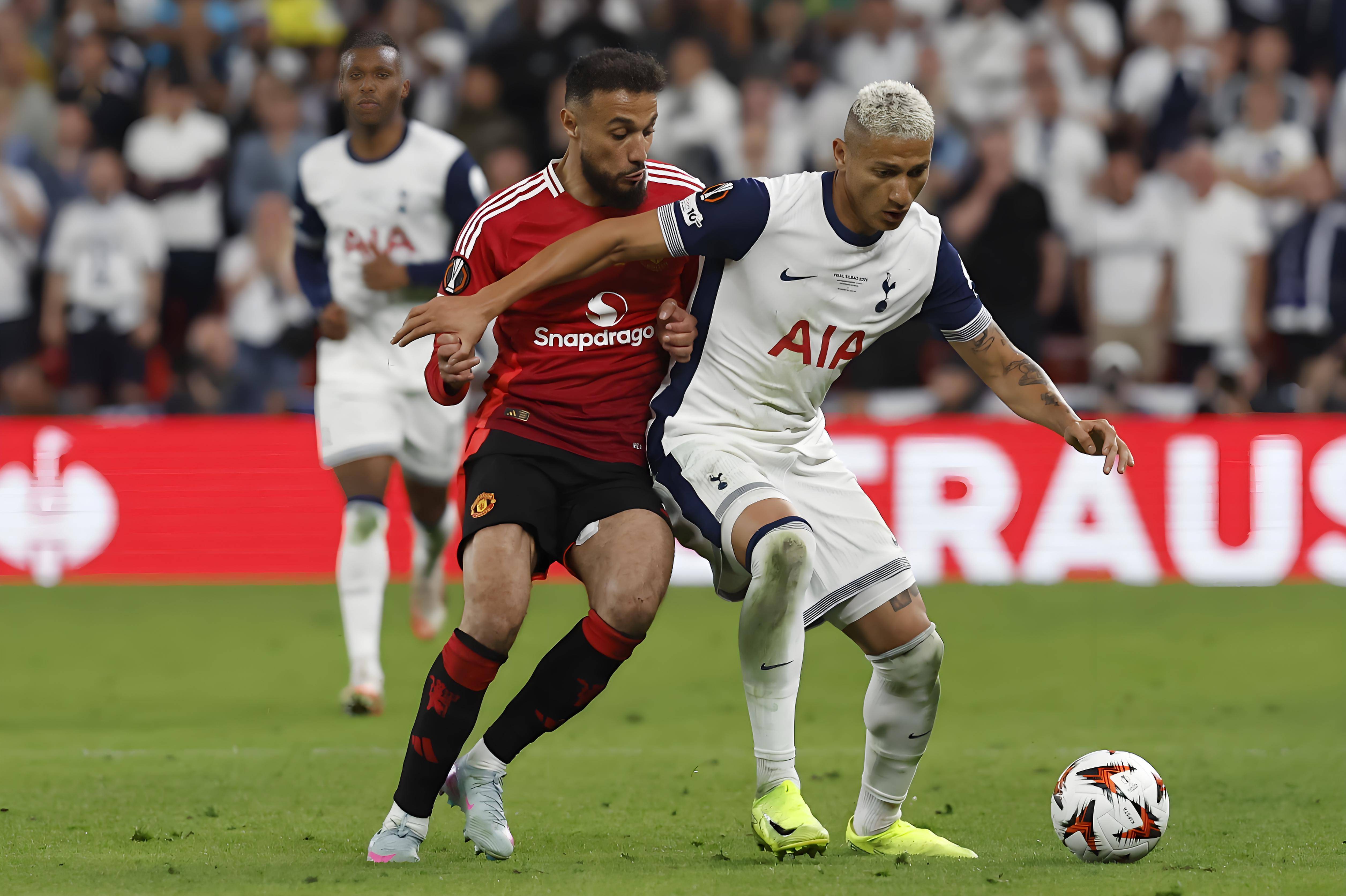 关键时刻底特律活塞备战英超，防线松动细节曝光，压力陡增，球队文化再被提及