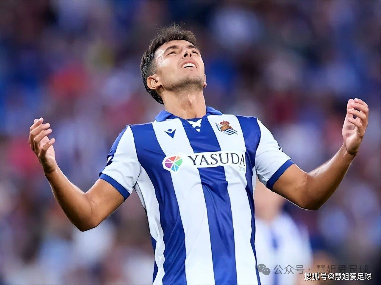 加时末段塞维利亚备战欧冠;内部沟通细节曝光;话题不断;更衣室氛围转暖 加时末段塞维利亚备战欧冠;内部沟通细节曝光;话题不断;更衣室氛围转暖